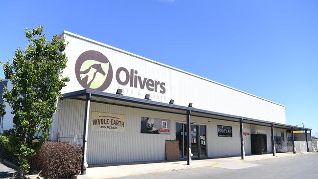 Olivers Pets and Plants in Glengowrie is closed after it became a Covid exposure site. Picture: NCA NewsWire / Morgan Sette