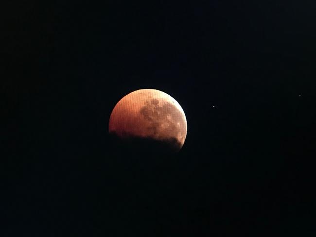 Blood Moon from Thistle Island — Ian Oswald-Jacobs, IOJ Aerial Photography