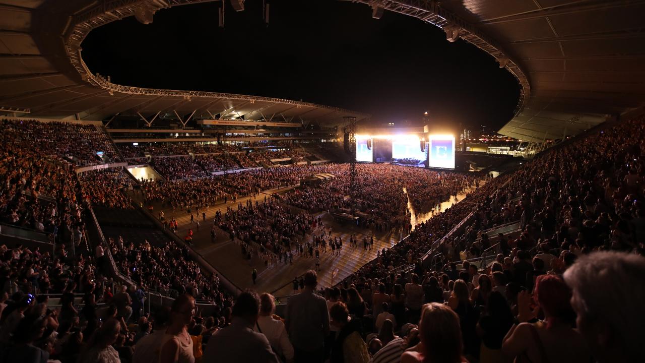 7NEWS Townsville - IT'S A SELL OUT! All 26,500 tickets to the Cowboys VS  Broncos blockbuster game tonight have been snapped up. Gates for the game  open at 5:15pm with kick-off at