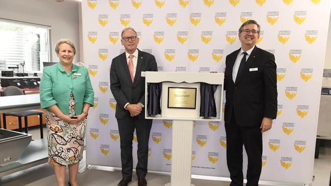 Vice-Chancellor professor Geraldine Mackenzie, Chancellor John Dornbusch and Senator Paul Scarr officially opened the new labs. Picture: Supplied