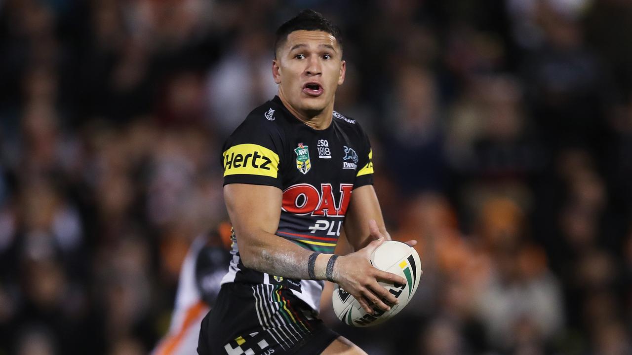 Dallin Watene-Zelezniak has signed with the Bulldogs.