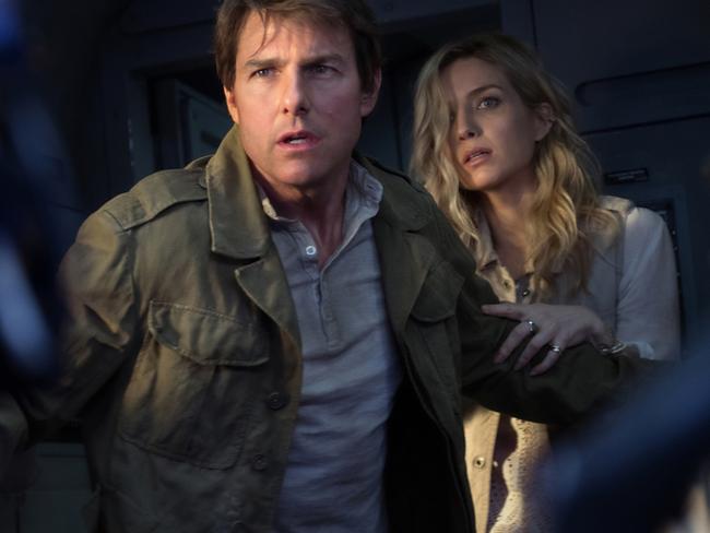 Annabelle Wallis and Tom Cruise in a scene from The Mummy. Picture: Universal Pictures