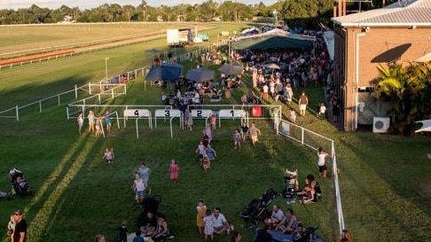 The crowd at the first Eat Street Markets in Emerald.