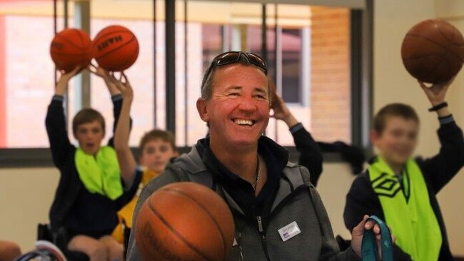 David Johnson teaching wheelchair sports to North Coast kids