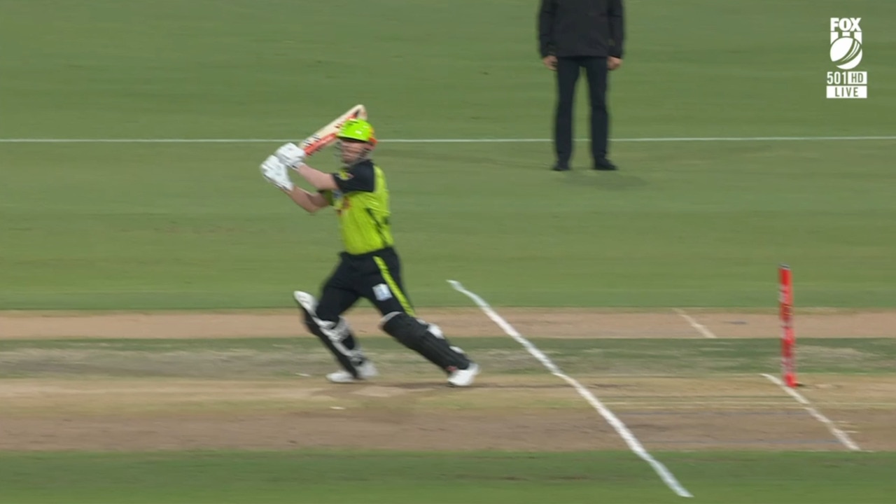 Warner out SECOND BALL in BBL Knockout