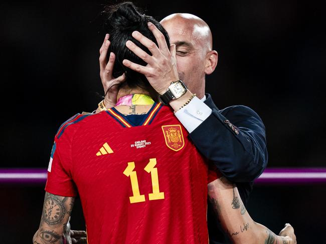 SYDNEY, AUSTRALIA - AUGUST 20: President of the Royal Spanish Football Federation Luis Rubiales (R) kisses Jennifer Hermoso of Spain (L) during the medal ceremony of FIFA Women's World Cup Australia & New Zealand 2023 Final match between Spain and England at Stadium Australia on August 20, 2023 in Sydney, Australia. (Photo by Noemi Llamas/Eurasia Sport Images/Getty Images)