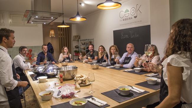 Cook in Ribeira, a cooking school in Porto.