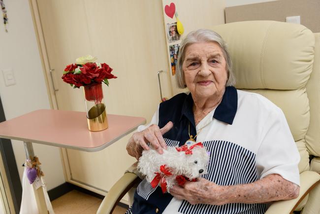 Valmai Walk is almost 89, but she&#39;s got the social calendar of a 20-year-old. . Picture: PAUL_BEUTEL