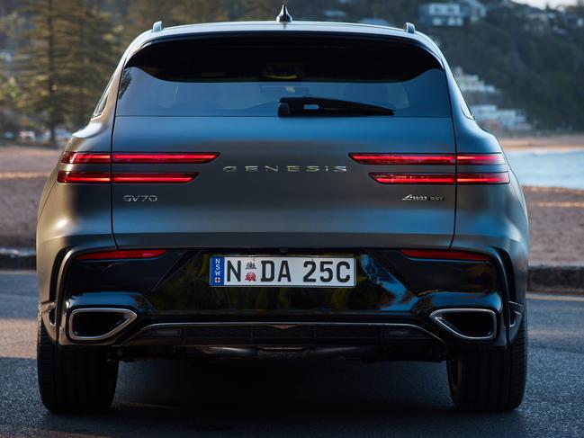 The aggressive rear styling of the 2025 Genesis GV70 Signature Sport