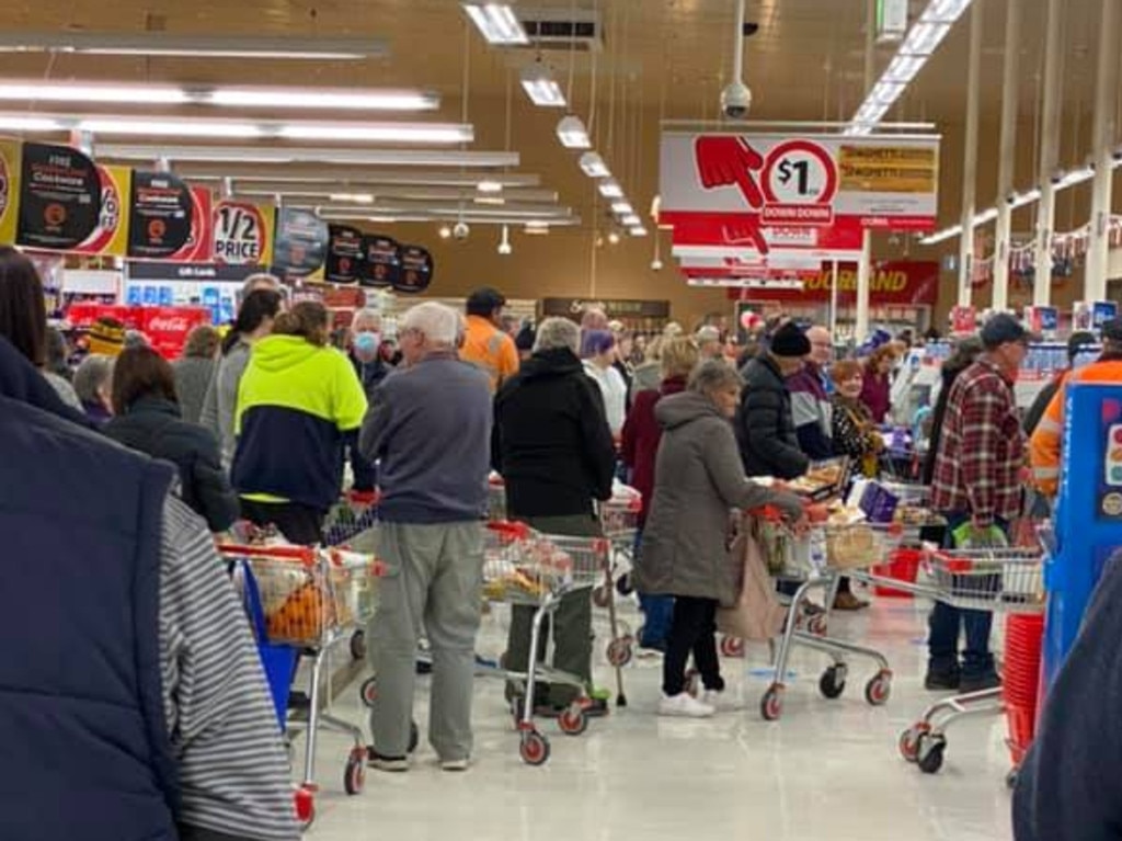 Queues of shoppers waiting to checkout at Traralgon moments after the lockdown was announced. Picture: TRFM/Facebook