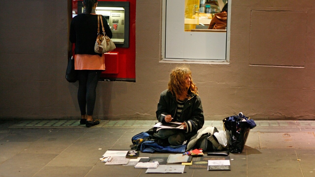  Survey finds almost 400 people sleeping rough in inner-Melbourne