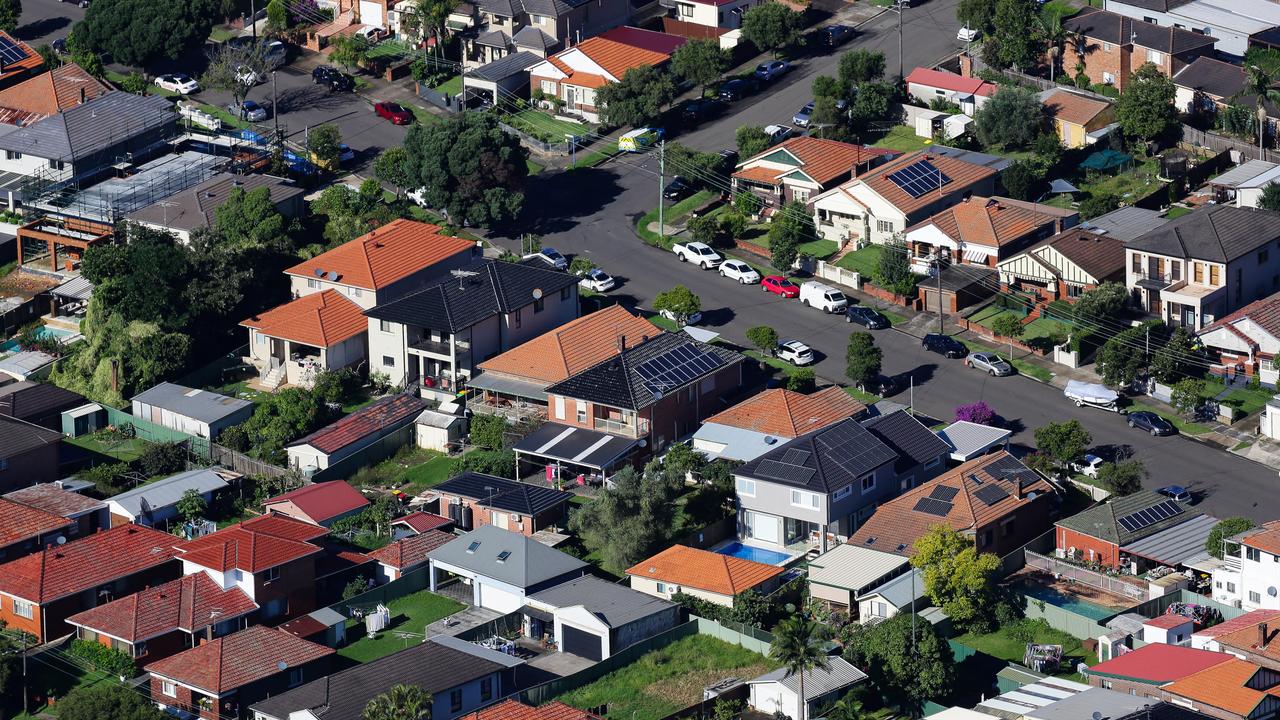 Rents across all regional areas have jumped by $153 a year on average or more than $8000 a year. Picture: NCA NewsWire/ Gaye Gerard