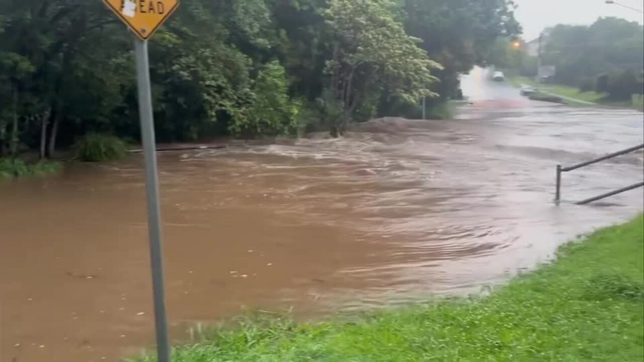 Flash flooding closes roads across SEQ