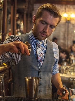 Head bartender кто это