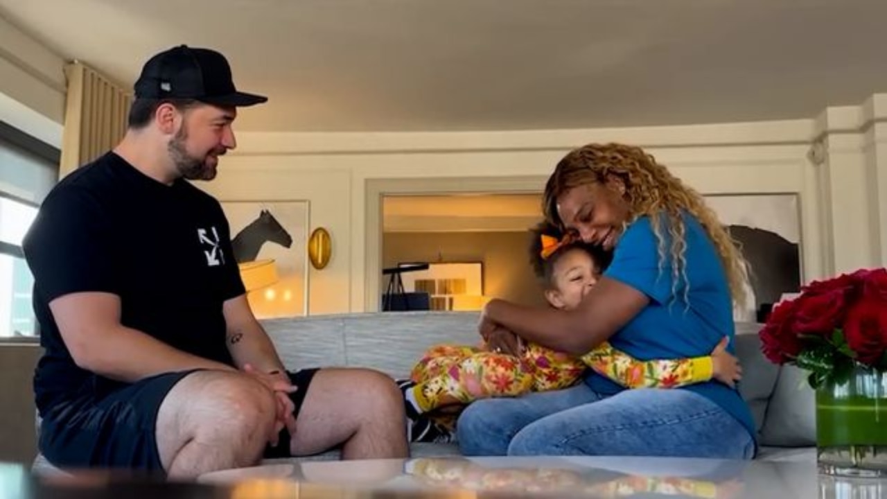Serena Williams shares adorable video telling Olympia she’s pregnant ...
