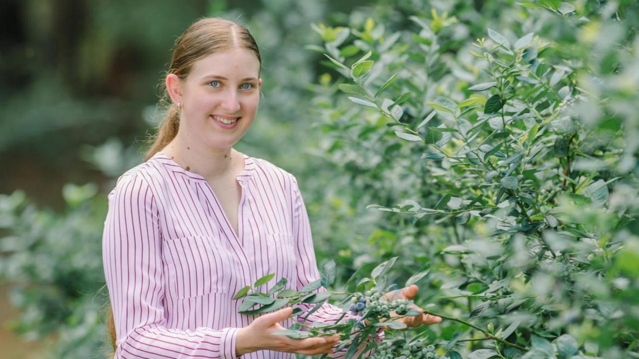 Food scientist, Sarah Pozzebon, from the University of Southern Queensland has teamed up with chocolate-maker, Trevor Smith, to create a healthier, darker, chocolate alternative.