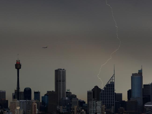 Rain and storms are likely to roll into Sydney tomorrow and clear by Sunday. Picture: Toby Zerna