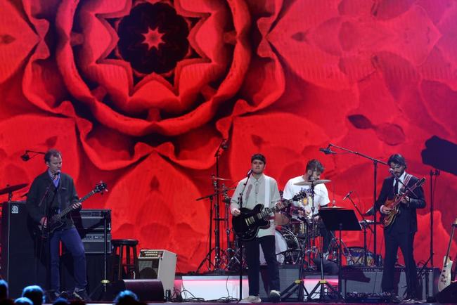 Pre-Grammys gala honoring the Grateful Dead focuses on fire relief