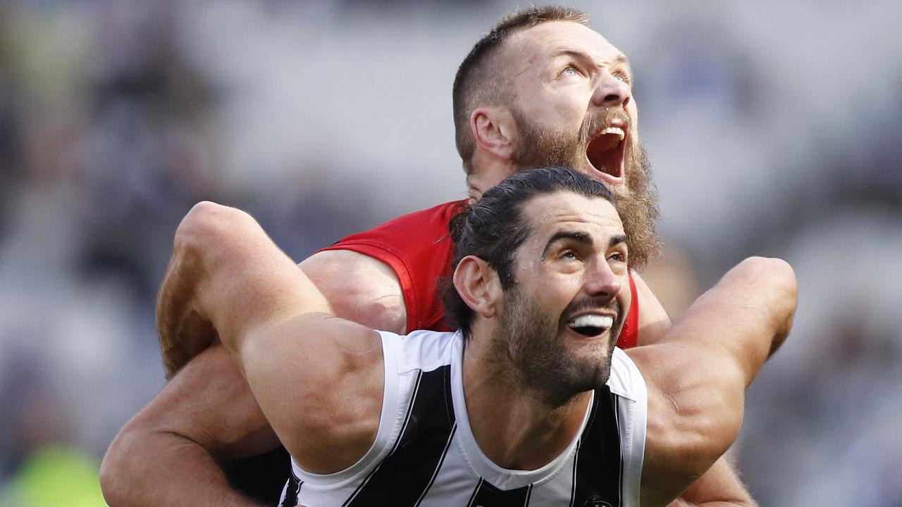 What does a Max Gawn/Brodie Grundy ruck tandem look like? (AAP Image/Daniel Pockett)