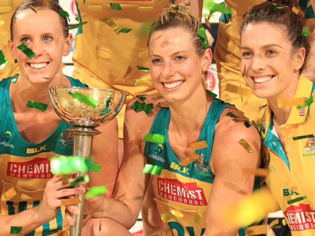 Laura Geitz, centre, with the 2015 Constellation Cup.