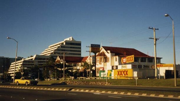 Future site of Australia Fair shopping centre, with Scarborough Fair in the background. Mid-1980s.