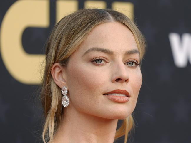 SANTA MONICA, CALIFORNIA - JANUARY 14: Margot Robbie attends the 29th Annual Critics Choice Awards at Barker Hangar on January 14, 2024 in Santa Monica, California. (Photo by Frazer Harrison/Getty Images)