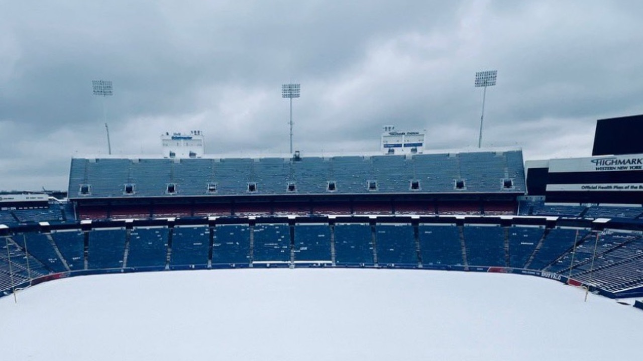 Buffalo Bills stadium covered in snow