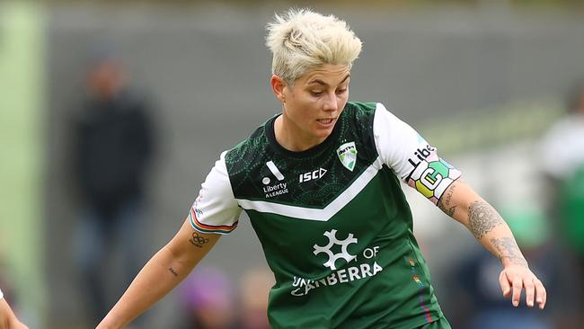 ‘Unprofessional’: Veteran calls out A-League farce