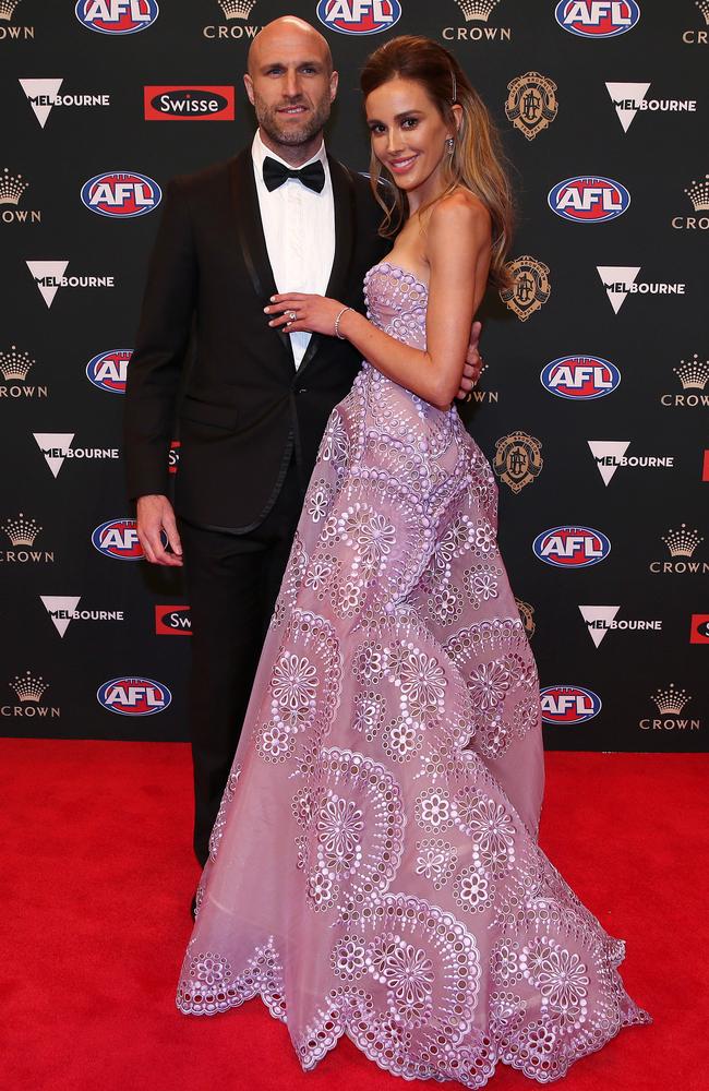 Brownlow red carpet: Jesinta Franklin steals the show as AFL WAGs glam ...
