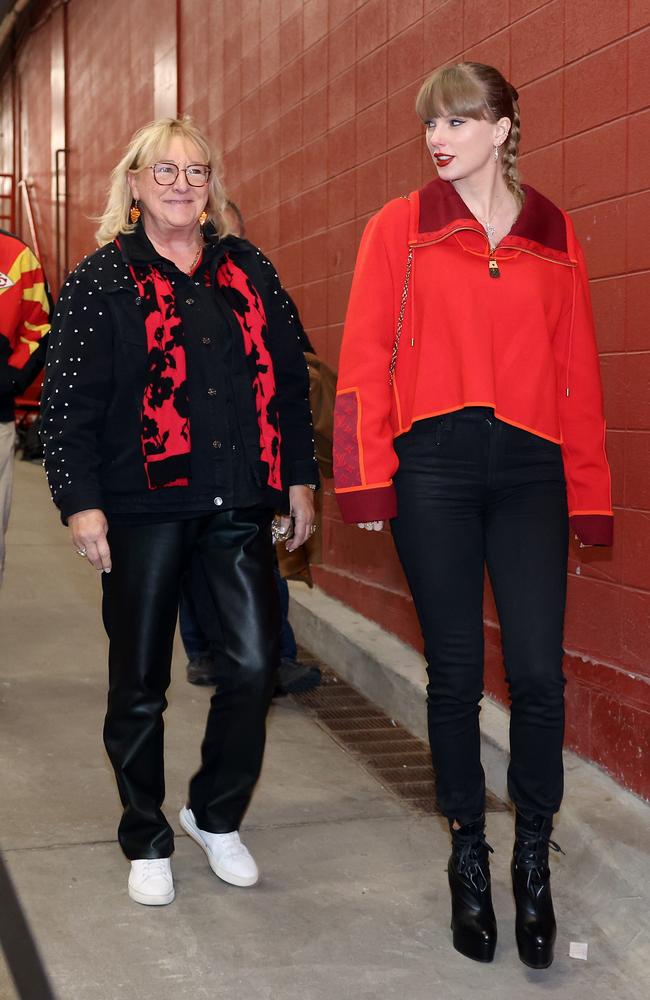 You know a relationship is serious when you start co-ordinating outfits with your boyfriend’s mum. With her massive Eras tour about to come to an end,Taylor Swift wore a red Louis Vuitton sweater, as she arrived with Travis’ mum Donna. Picture: Jamie Squire/Getty Images