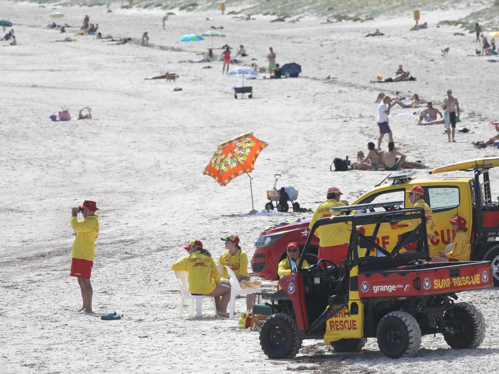 Henley and Grange beaches. Picture :AAP Image/Dean Martin