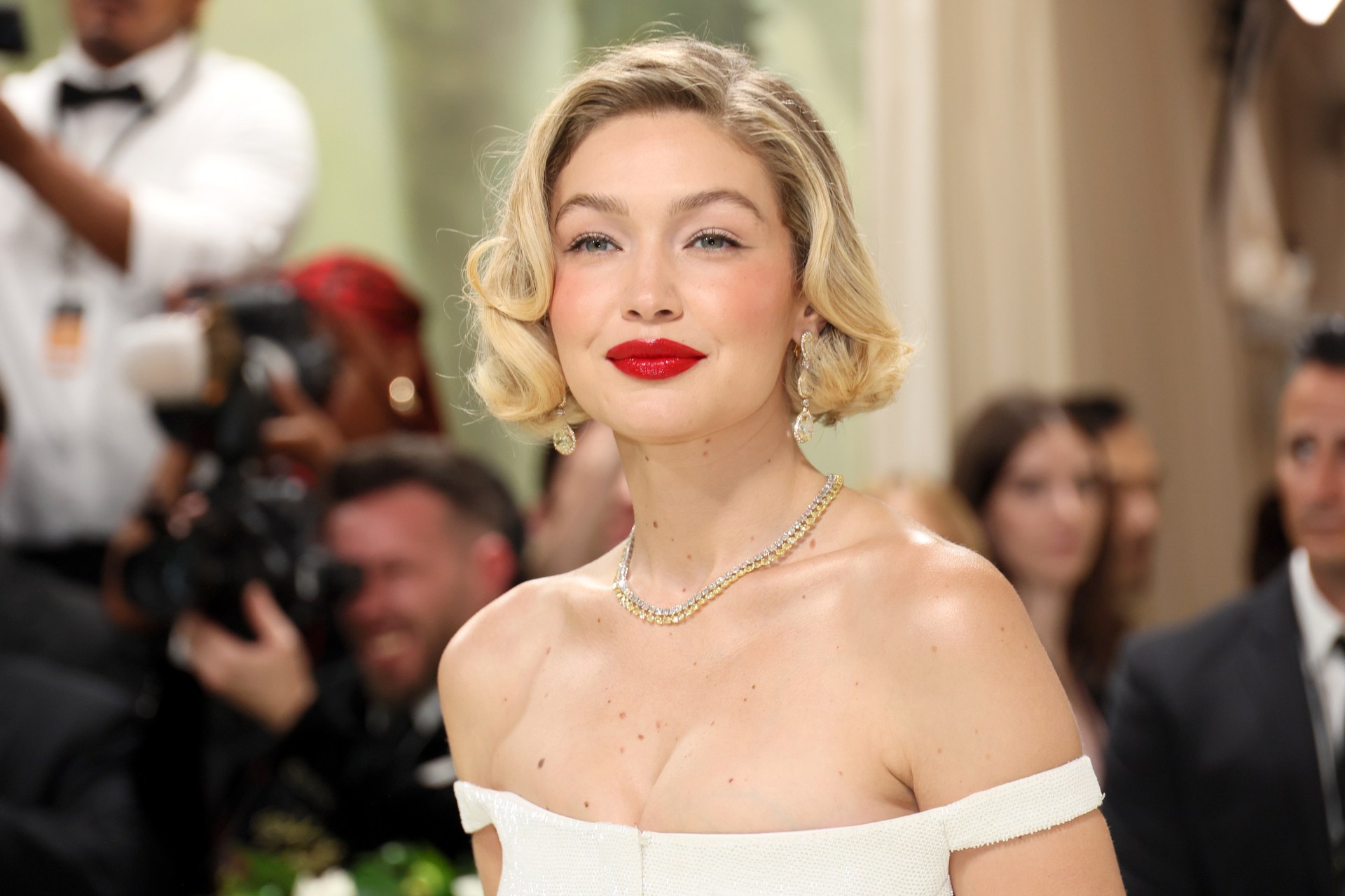 Gigi Hadid arrives at the 2024 Met Gala in Thom Browne - Vogue Australia