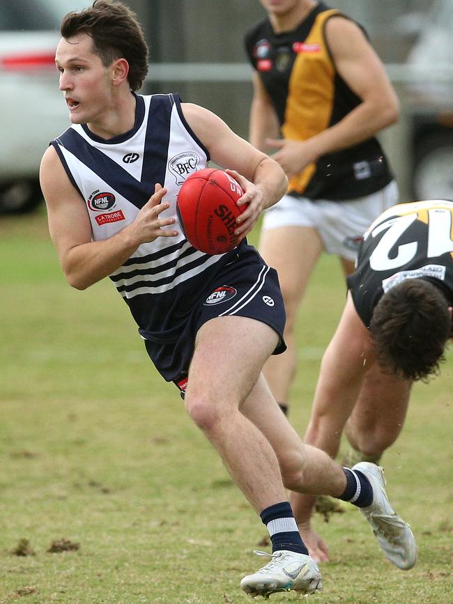 Jackson Bowne on the run for Bundoora. Picture: Hamish Blair