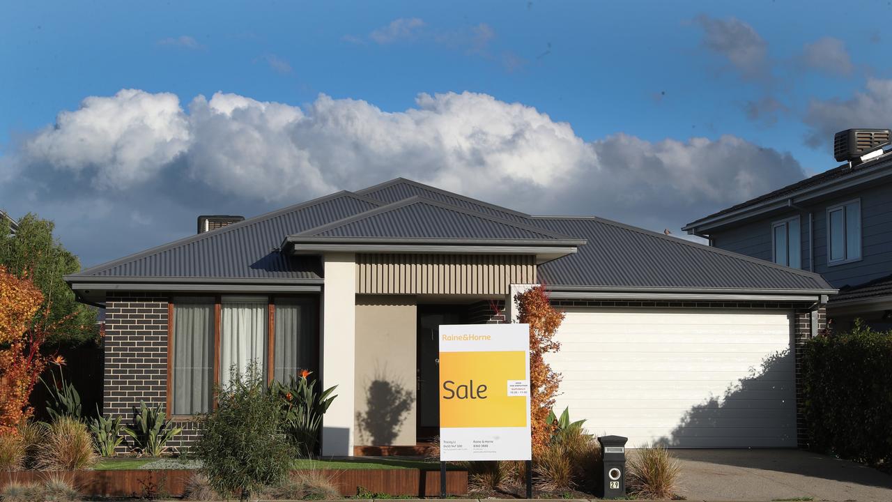 More Australians are starting to feel the pinch from 12 rate hikes in the past year with many now struggling to meet mortgage repayments. Picture: NCA NewsWire / David Crosling