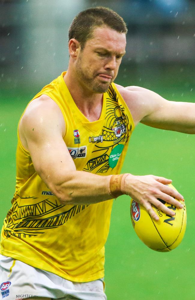 Trent Melville with the ball at Gardens Oval. Picture: Glenn Campbell