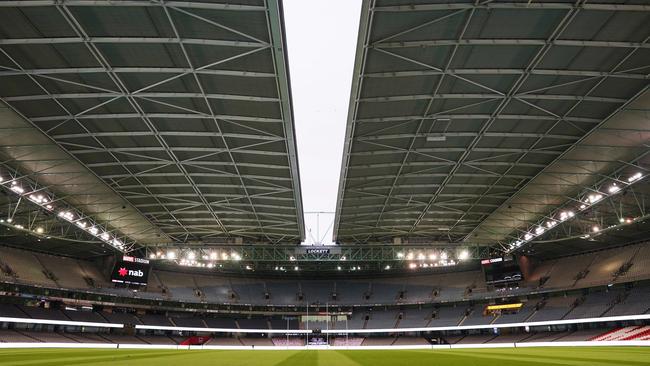 Melbourne’s Marvel Stadium roof gets closed during the Round 2 AFL match between the St Kilda Saints and the Western Bulldogs. Picture: AAP Image/Michael Dodge