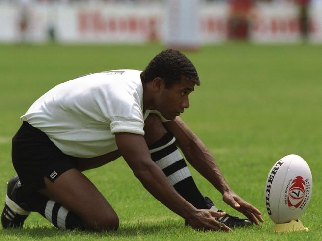 And lining up a kick during the Hong Kong Sevens in 1993. Picture: Allsport