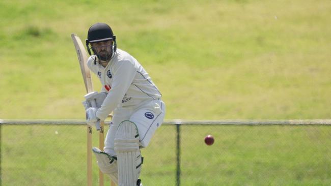 Elsternwick batter Connor Ridge. Picture: Valeriu Campan