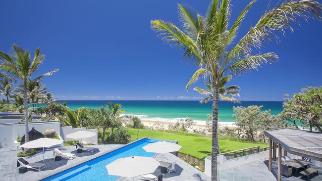 The views from this Webb Rd house remain a standout. On a 3595sq m absolute beachfront block, the vast panels of glass allow for water views from almost every angle.