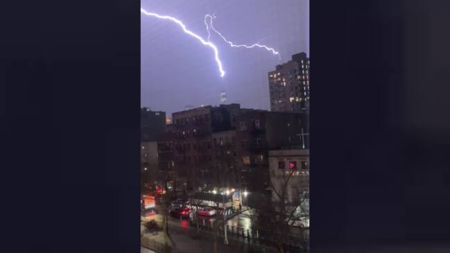 Spidering Lightning Strikes One World Trade Center Spire | news.com.au ...