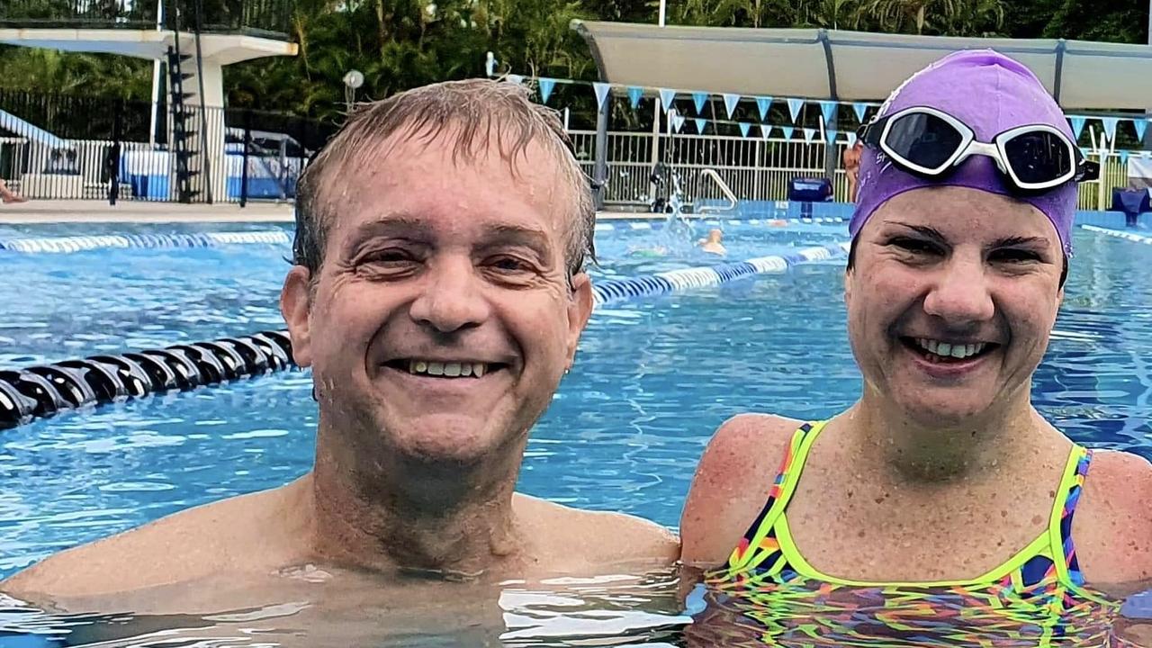 How Kerry-Lee Gockel born with no arms swam 10km | The Courier Mail