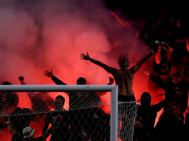 SYDNEY, AUSTRALIA - FEBRUARY 08: Wanderers fans let off a flare during the round 18 A-League Men match between Sydney FC and Western Sydney Wanderers at Allianz Stadium, on February 08, 2025, in Sydney, Australia. (Photo by Brendon Thorne/Getty Images)