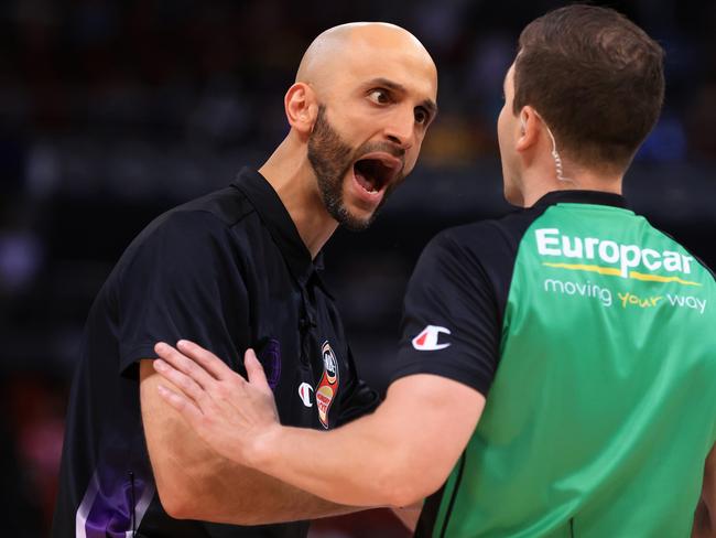 Mahmoud Abdelfattah argues with the referee. Picture: Jenny Evans/Getty Images.