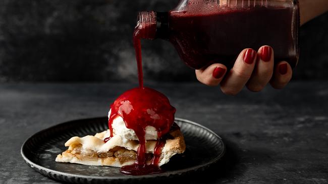 Gemdale Farm's Hot Apple Pie at the City of Hobart Winter Feast 2024. Photo credit  Dearna Bond, courtesy of Dark Mofo 2024