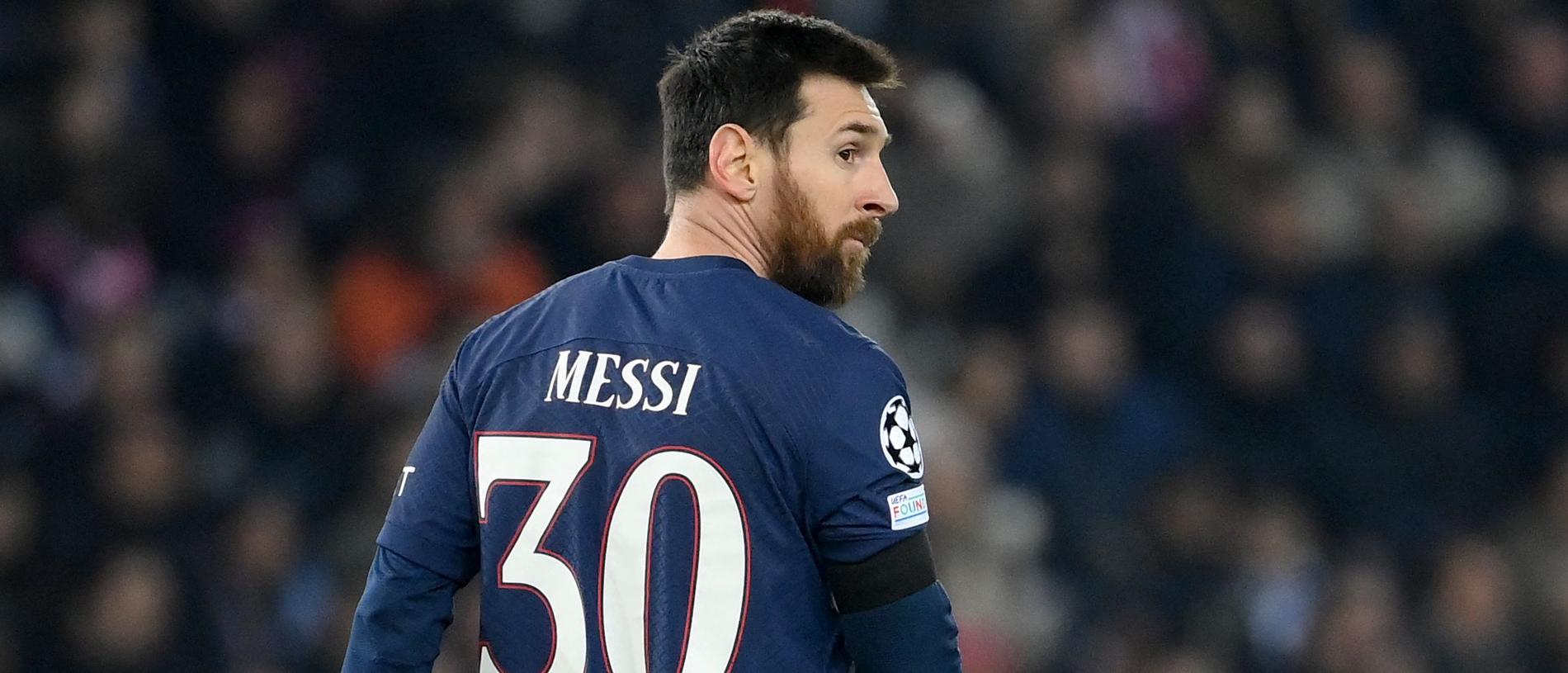 Al Hilal FC Store Starts Selling Lionel Messi Jersey After Al Nassr Signs  Cristiano Ronaldo 2023 — citiMuzik