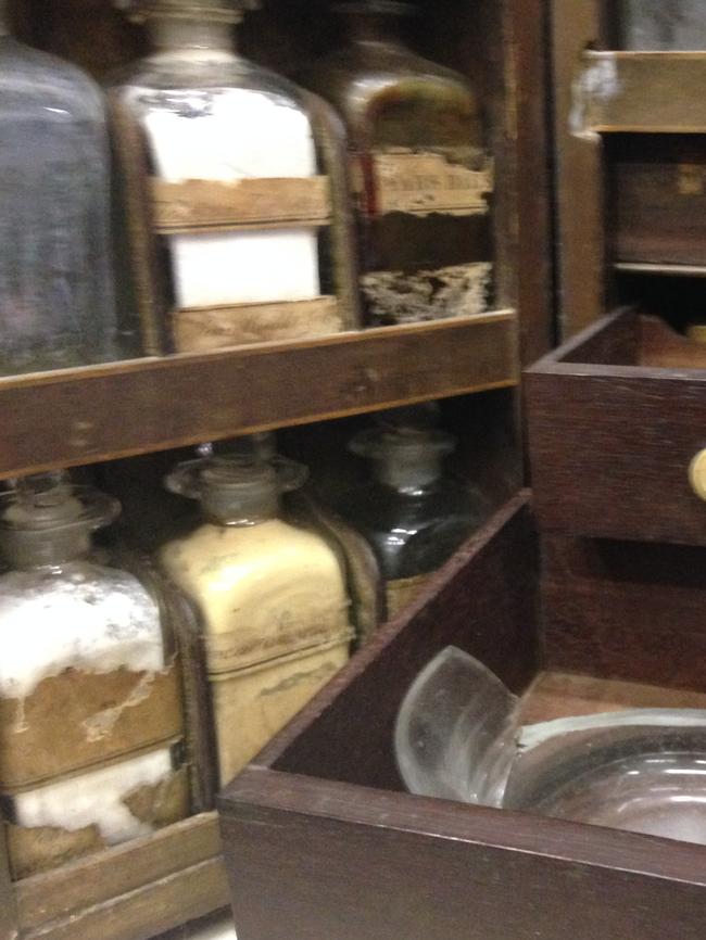 Historical jars from the 1800s at RNS