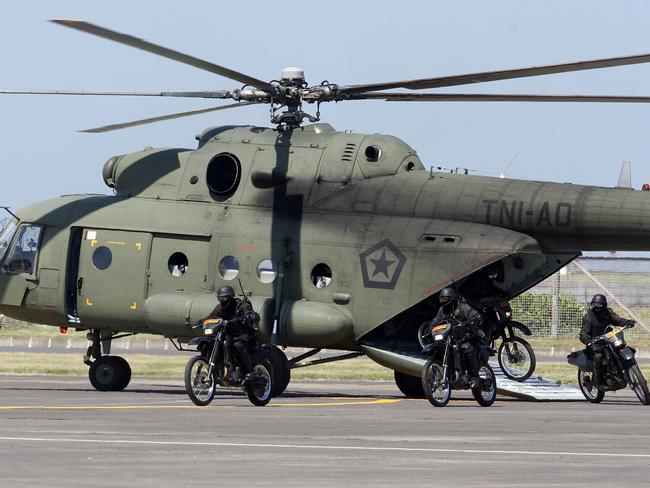 Indonesia's Special Force Kopassus training with Australian troops.