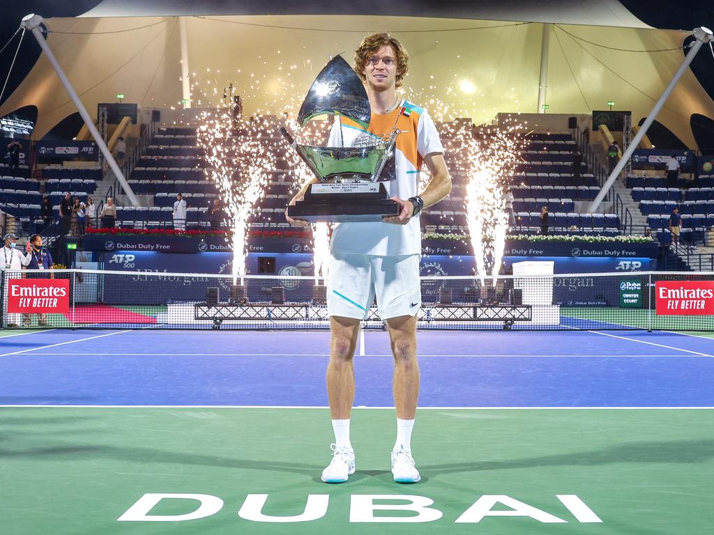 Tennis world in disbelief over 'terrible' scenes in Dubai: 'Hard to watch