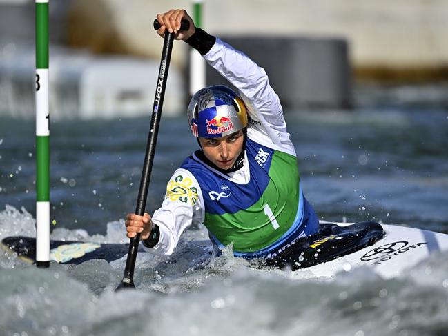 Jess Fox is doing everything she can to get another gold. Picture: Getty Images)