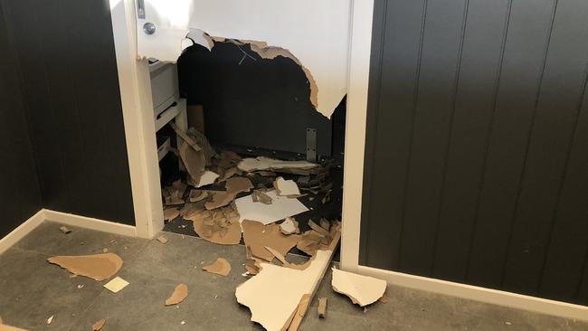 Damage at the Canberra hotel. Picture: Twitter/@kelliesloane